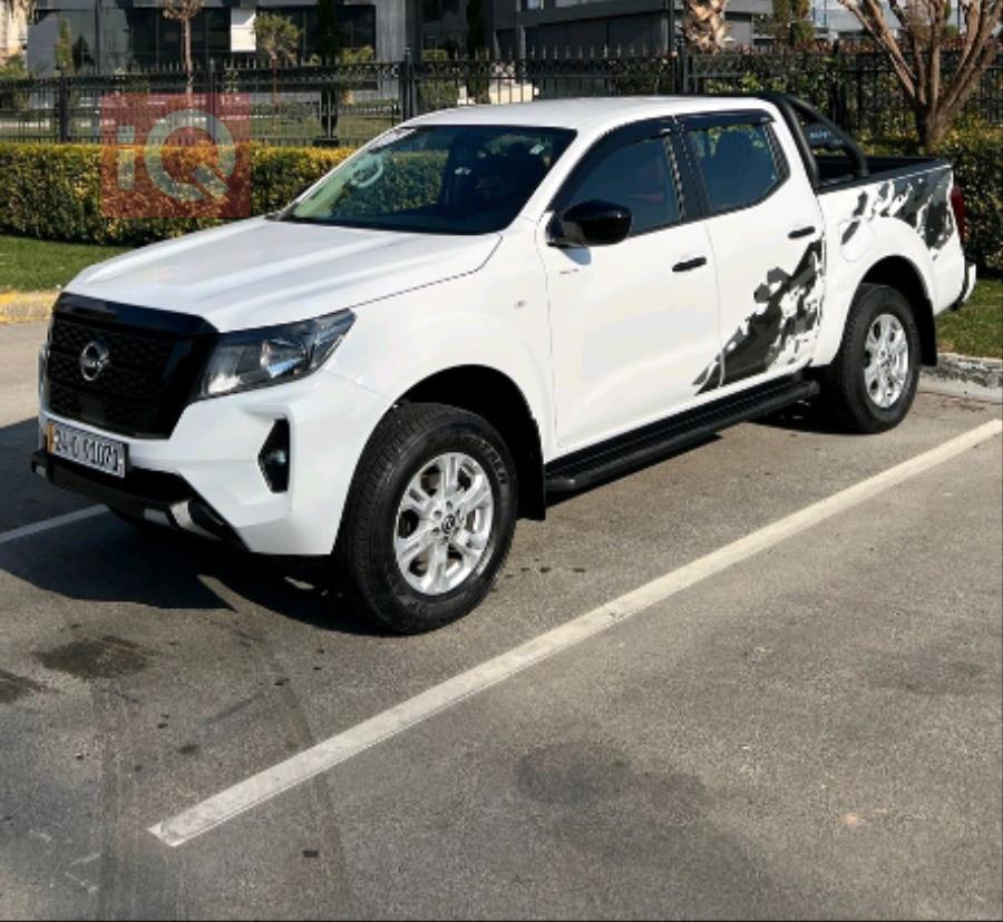 نيسان نافارا